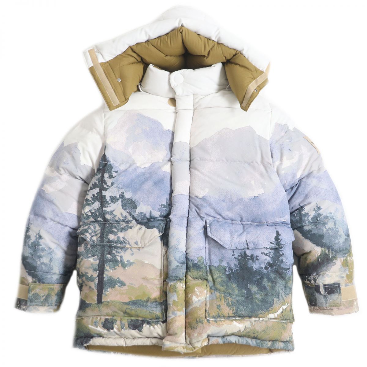 GUCCI Down jacket 100% nylon<br> Filling: Down 80%, Feather 20%<br> Applique: 100% polyester<br> multicolor mens
