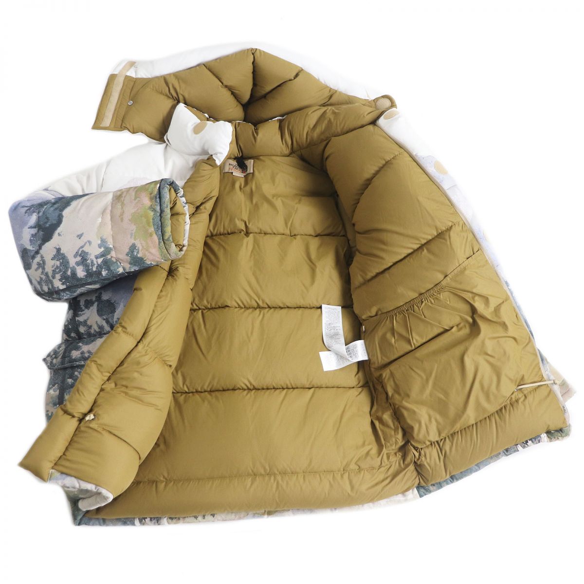 GUCCI Down jacket 100% nylon<br> Filling: Down 80%, Feather 20%<br> Applique: 100% polyester<br> multicolor mens
