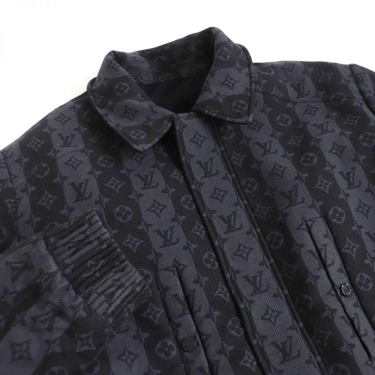LOUIS VUITTON Blouson Outer: 100% wool, Lining: 100% cotton, Filling: 100% polyester Gray x black mens 56